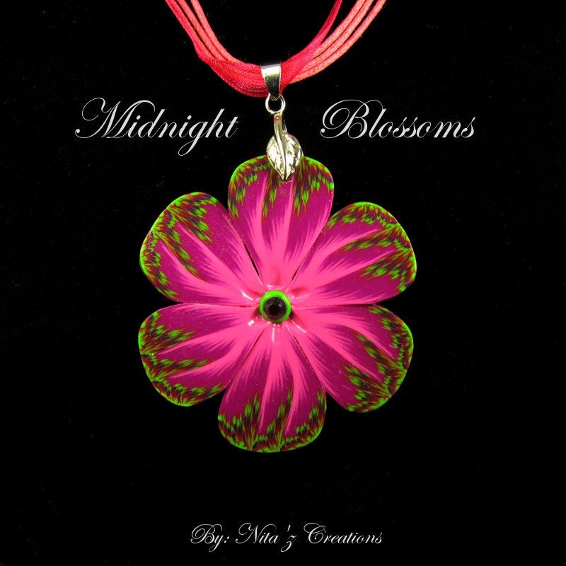 Magenta & Green Tropical Flower Necklace
