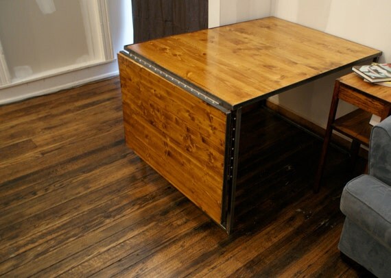 Hecho a mano de acero soldado de comedor / cocina de mesa con Pine Top Stained