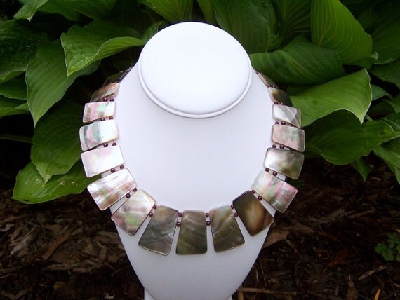 Black Lip Shell Collar Necklace Preview 1