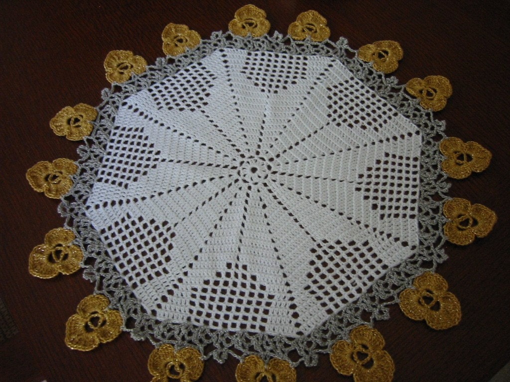 Amazon.com: Crochet Pattern: GOLD COAST HAIRPIN LACE SHAWL