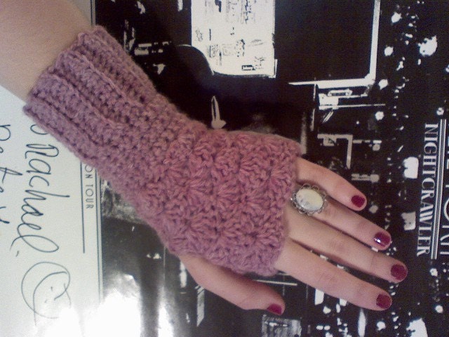 Bubblegum Fingerless Mittens