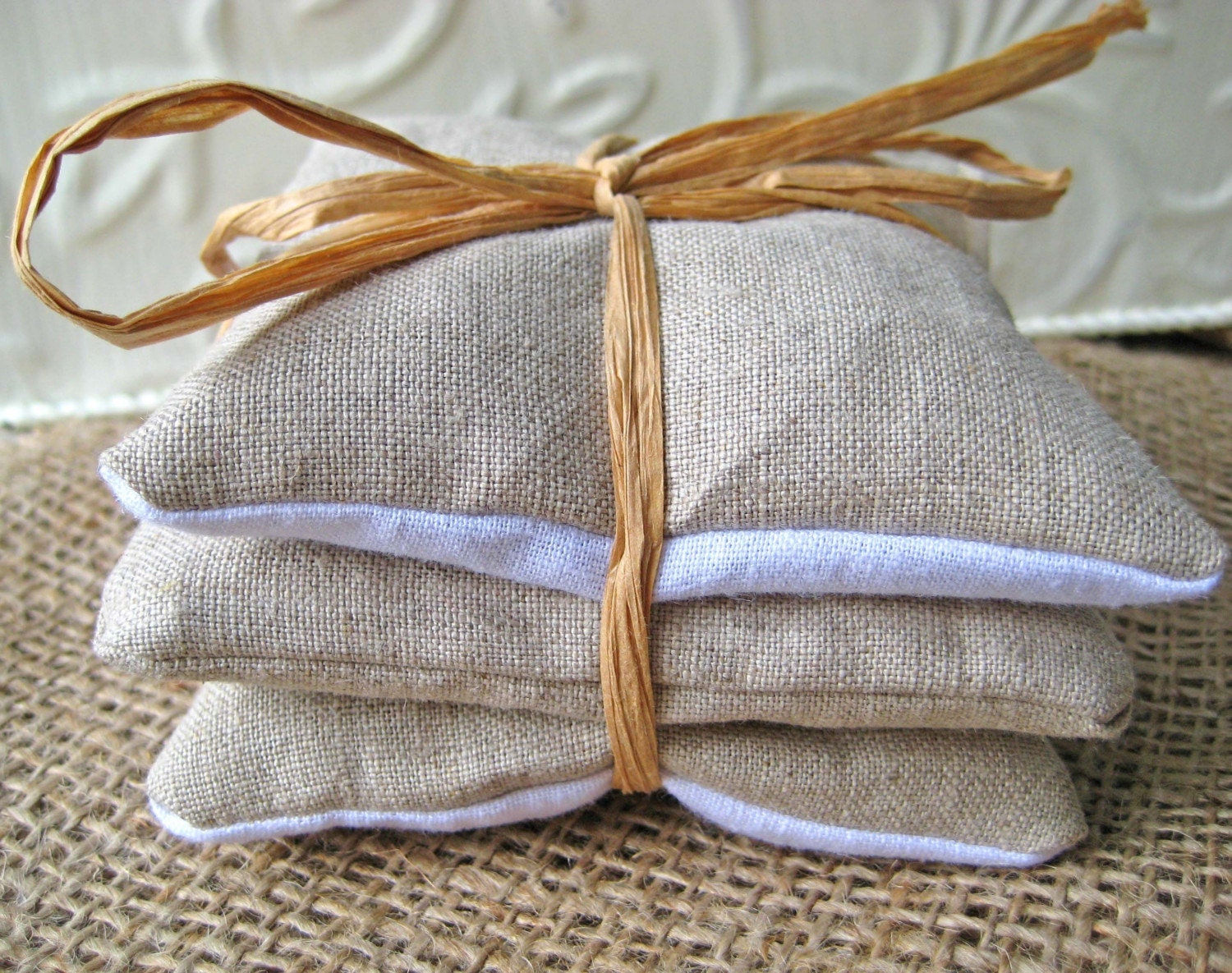 Naturals - Lovely Linen Lavender Sachets - Set of 3