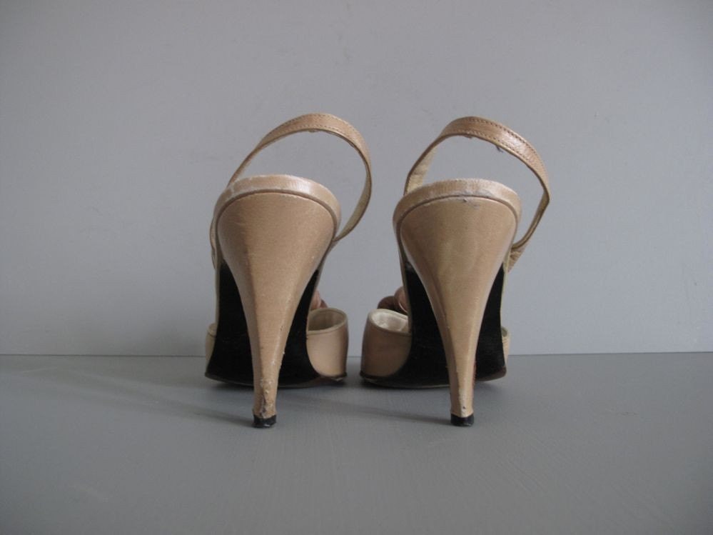 1940s vintage CLUSTER heels 7