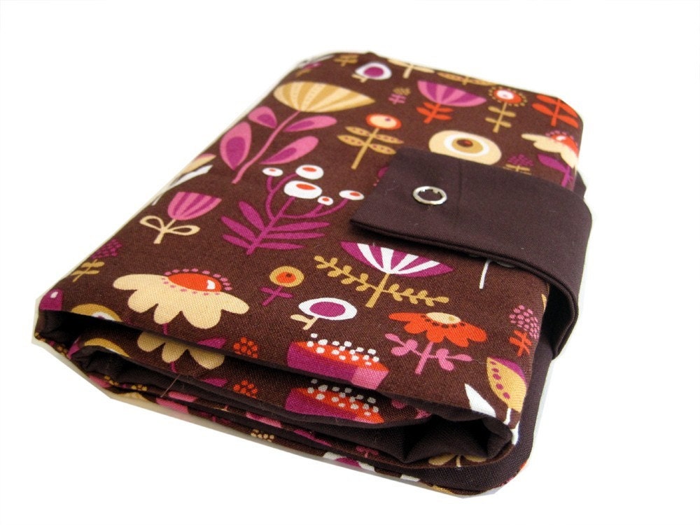 interchangeable knitpicks organizer - brown mod flowers