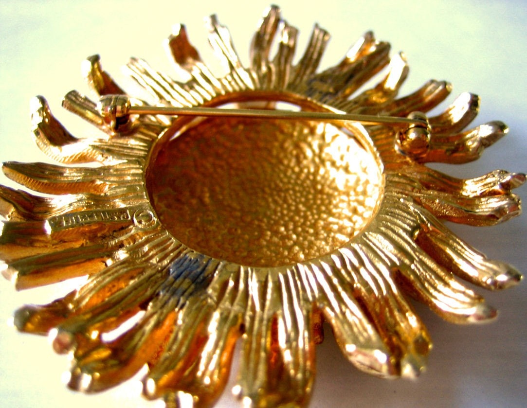 Large Midcentury Flower Jewelry - Golden Sunflower Pin Back Brooch