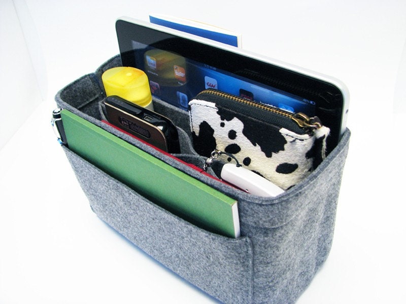 39. Grey felt bag organizer - small size (W 9in H 6.3in D 4in ), also for a school / baby bag, desk, car & etc.
