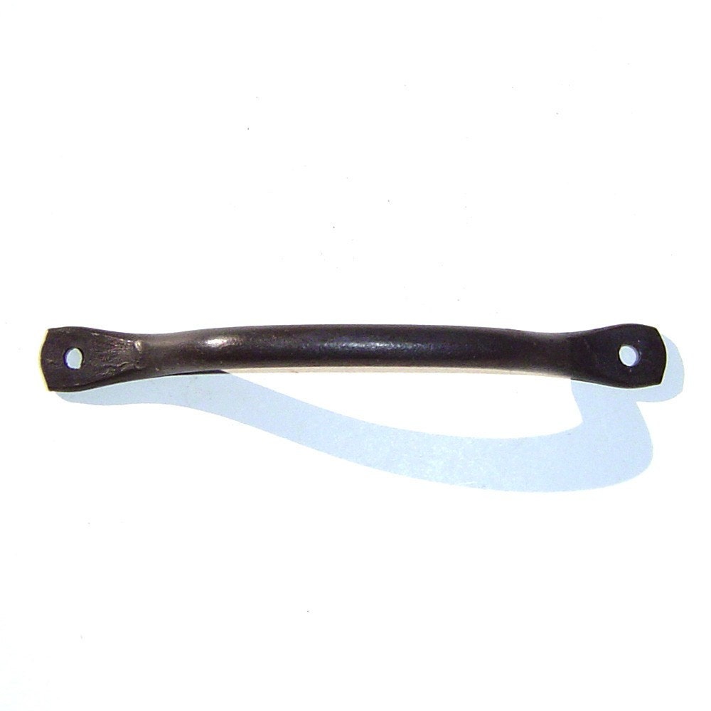 Forged Cabinet Hardware - med. handle 0602