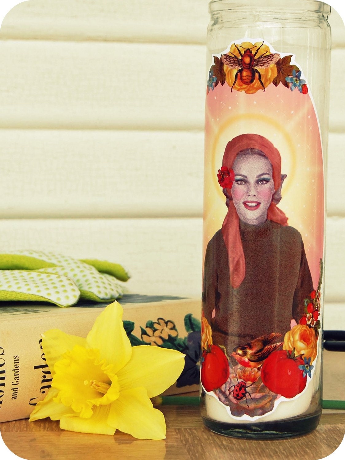 Patron Saint of Gardening Prayer Candle-St. Flora