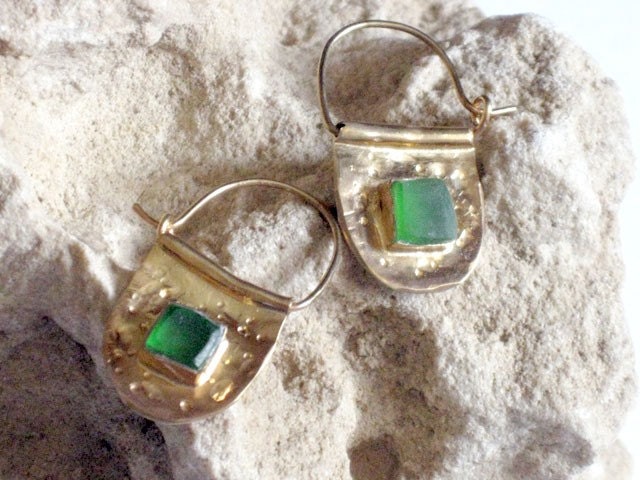 Gold and beachglass hoops, small goldplated earrings hoops