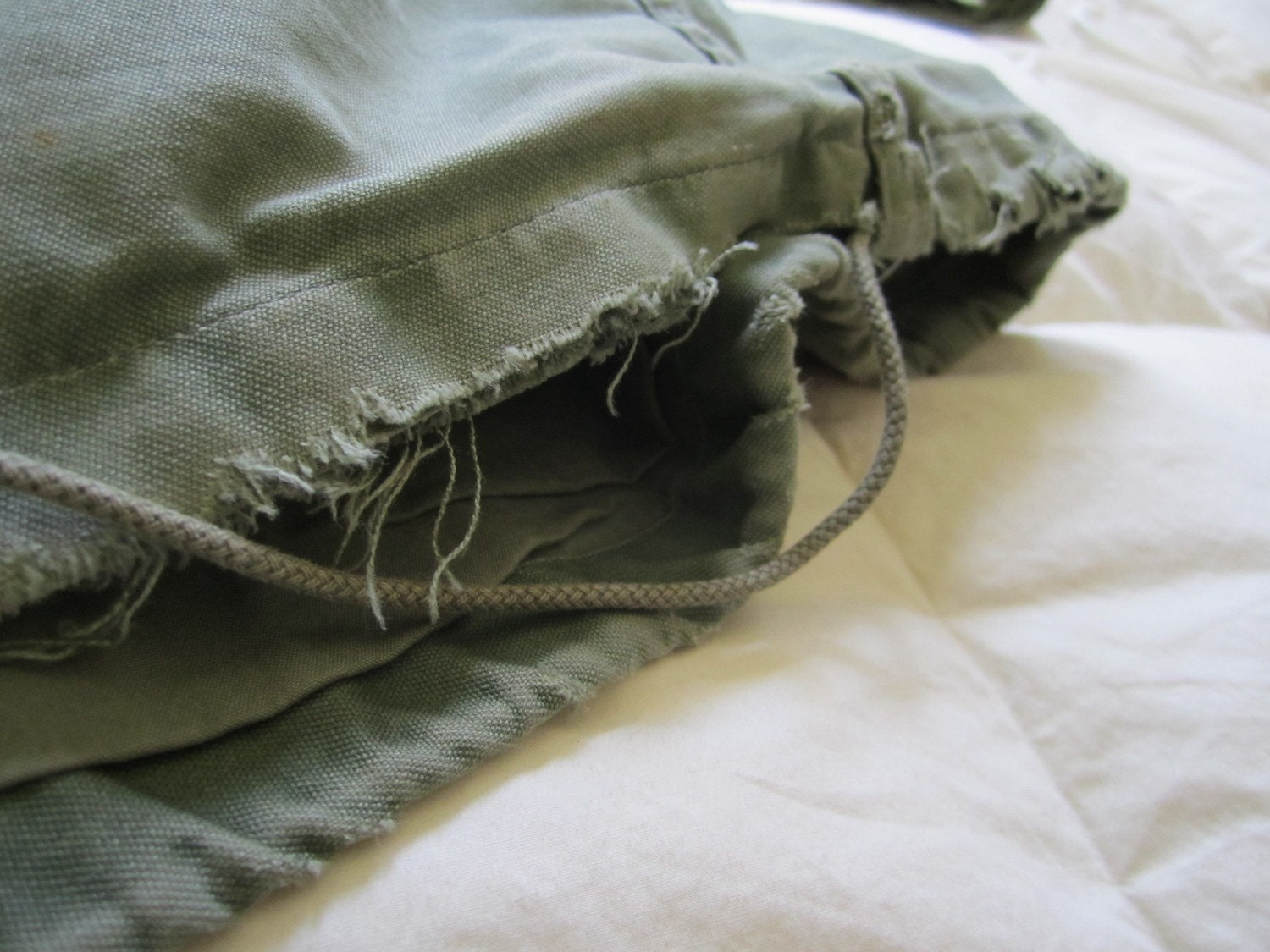 SALE 15% off with code "BIGAPPLE" 1970s Distressed oversized army field jacket unisex S-L