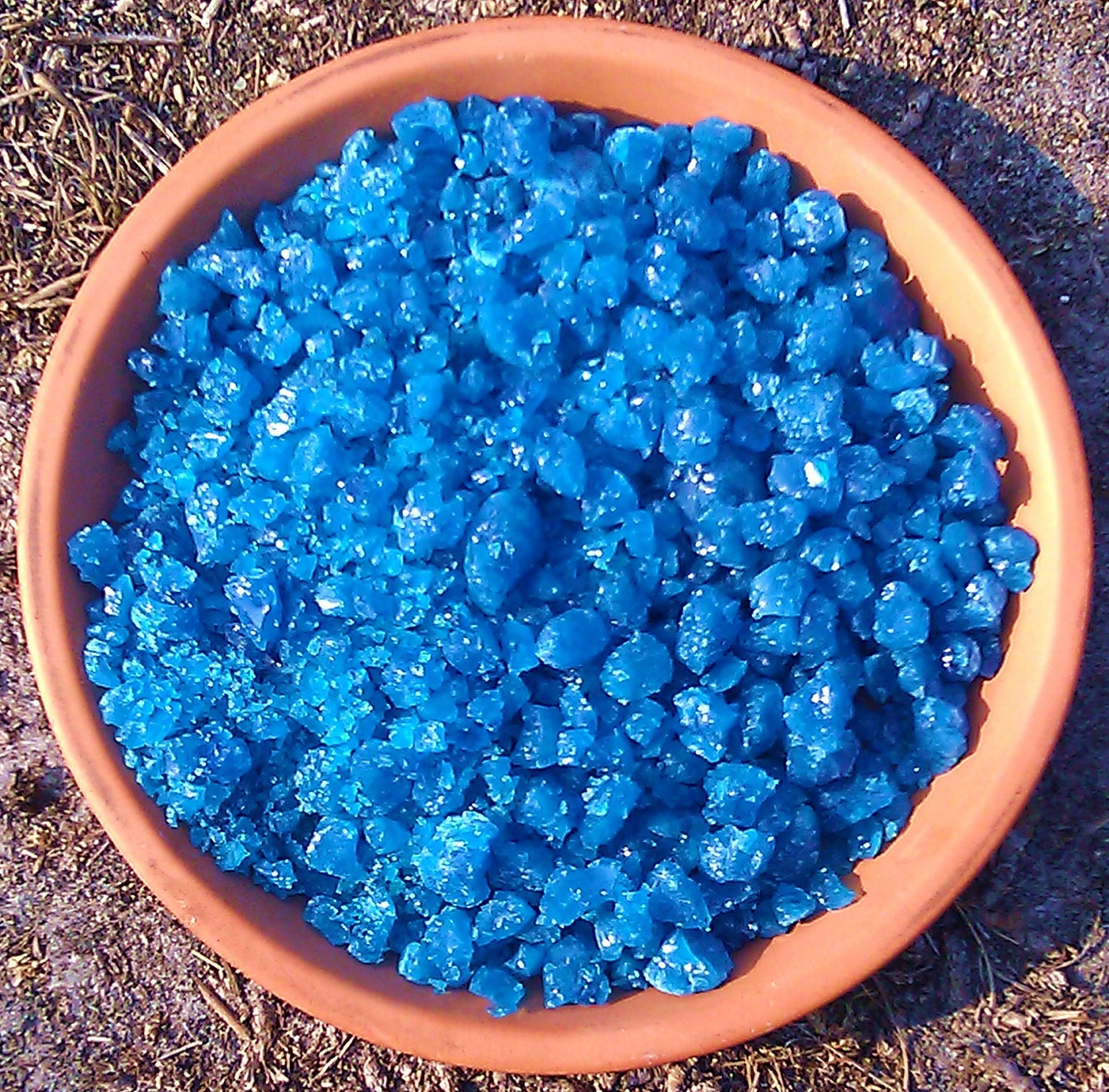 90 COE Aquamarine Glow Glass Frit glows Aqua in the dark