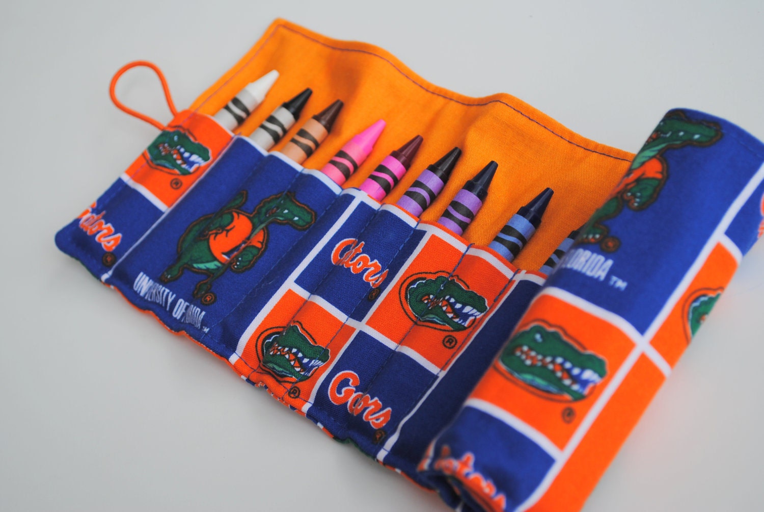 Crayon Keeper Roll Florida Gators holds 18 crayons 8 Crayola crayons included