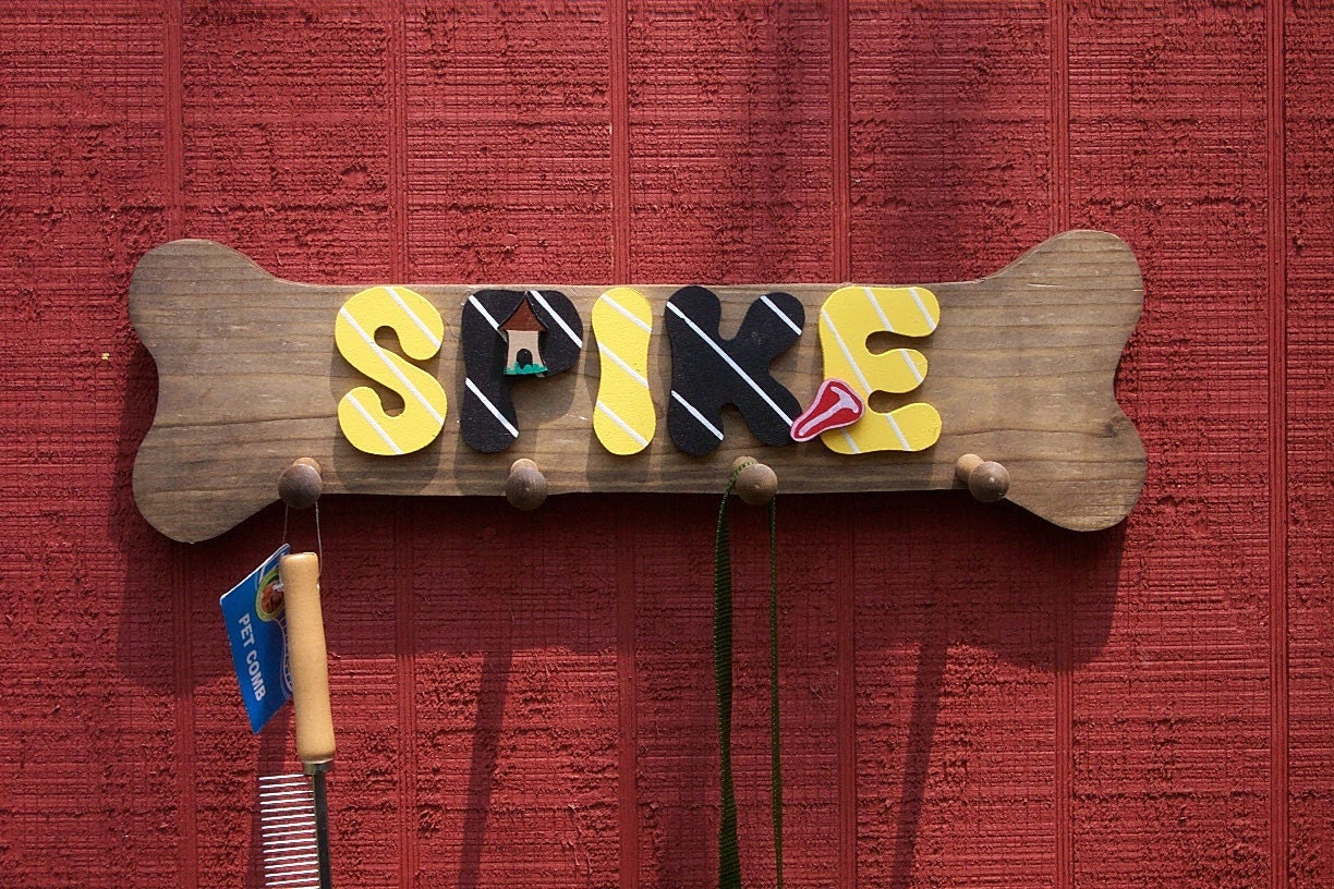 Dog leash rack,  Personalize with pet's name,  All wood and hand painted,  Many color choices