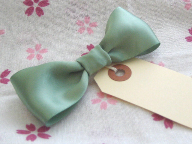Split-Pea Soup Clo Bow