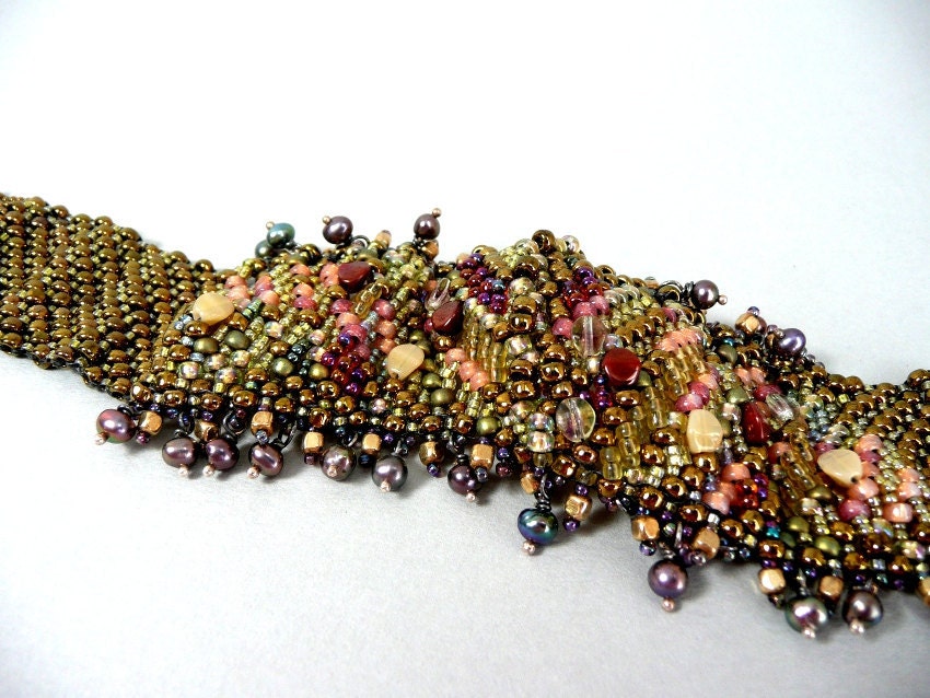 Pearls, Brass and Glass Beaded Bracelet