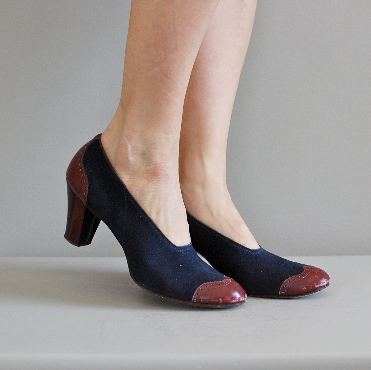 1940s shoes / 40s spectator heels / Down at Deauville