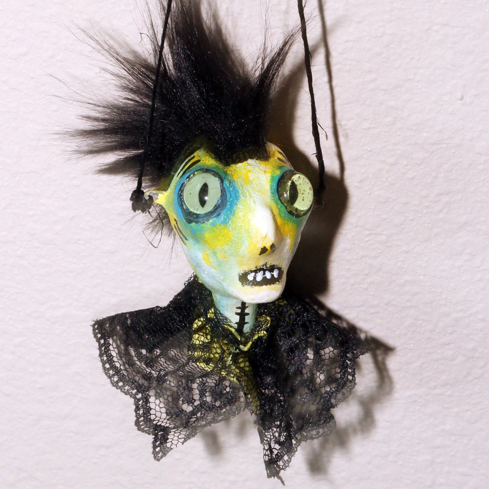Gothic Holiday Ornament Zombie Art Doll Head creepy Victorian punk rock Zed Christmas Tree decoration OOAK