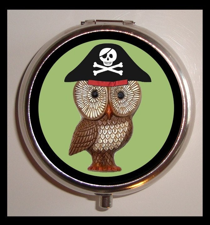 Pirate Owl Kitsch Kawaii Retro 70s Owl as Pirate Pill Box Case Pillbox Trinket Box