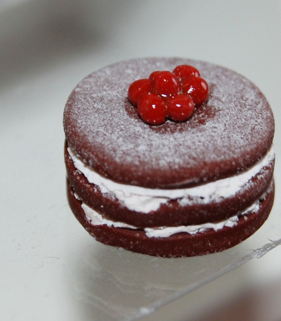 Dollhouse Miniature Food - Chocolate cherry layer cake