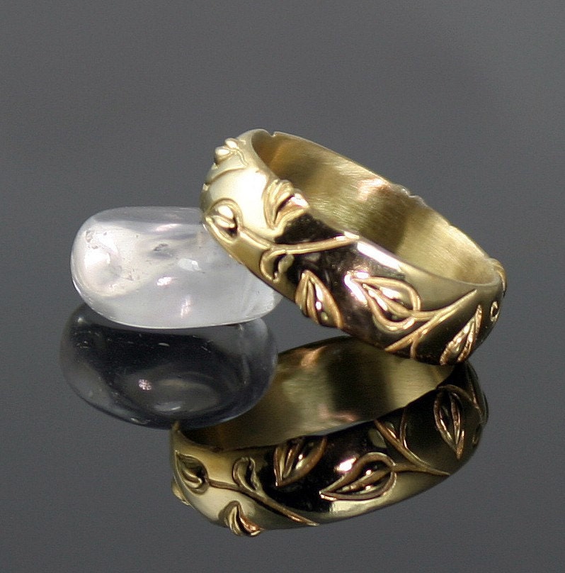 Ivy wedding band 14k gold, Made to order