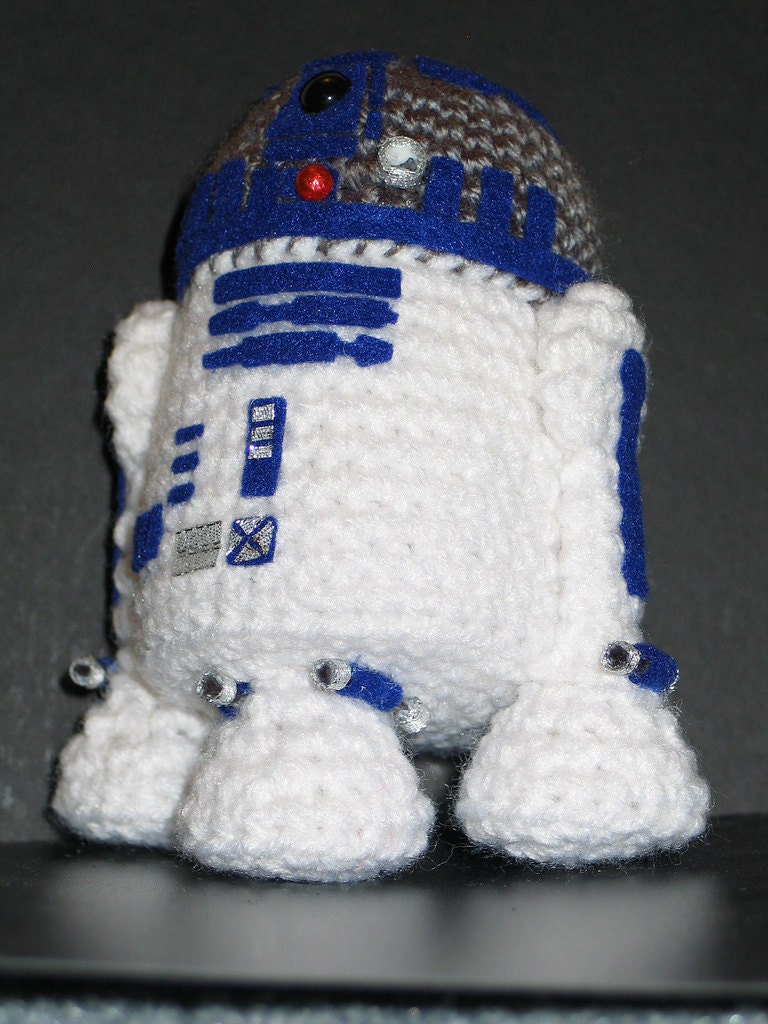 R2D2 Amigurumi Plush