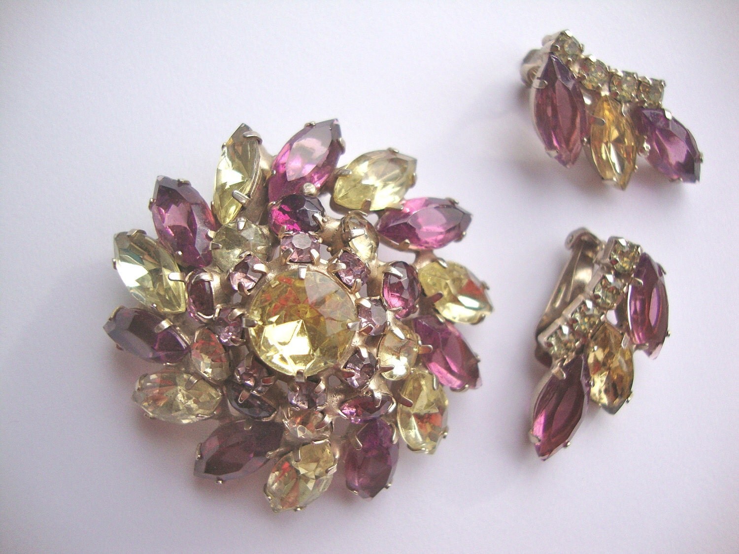 Rhinestone Demi Parure High Domed Open Back Setting in Purple and Yellow