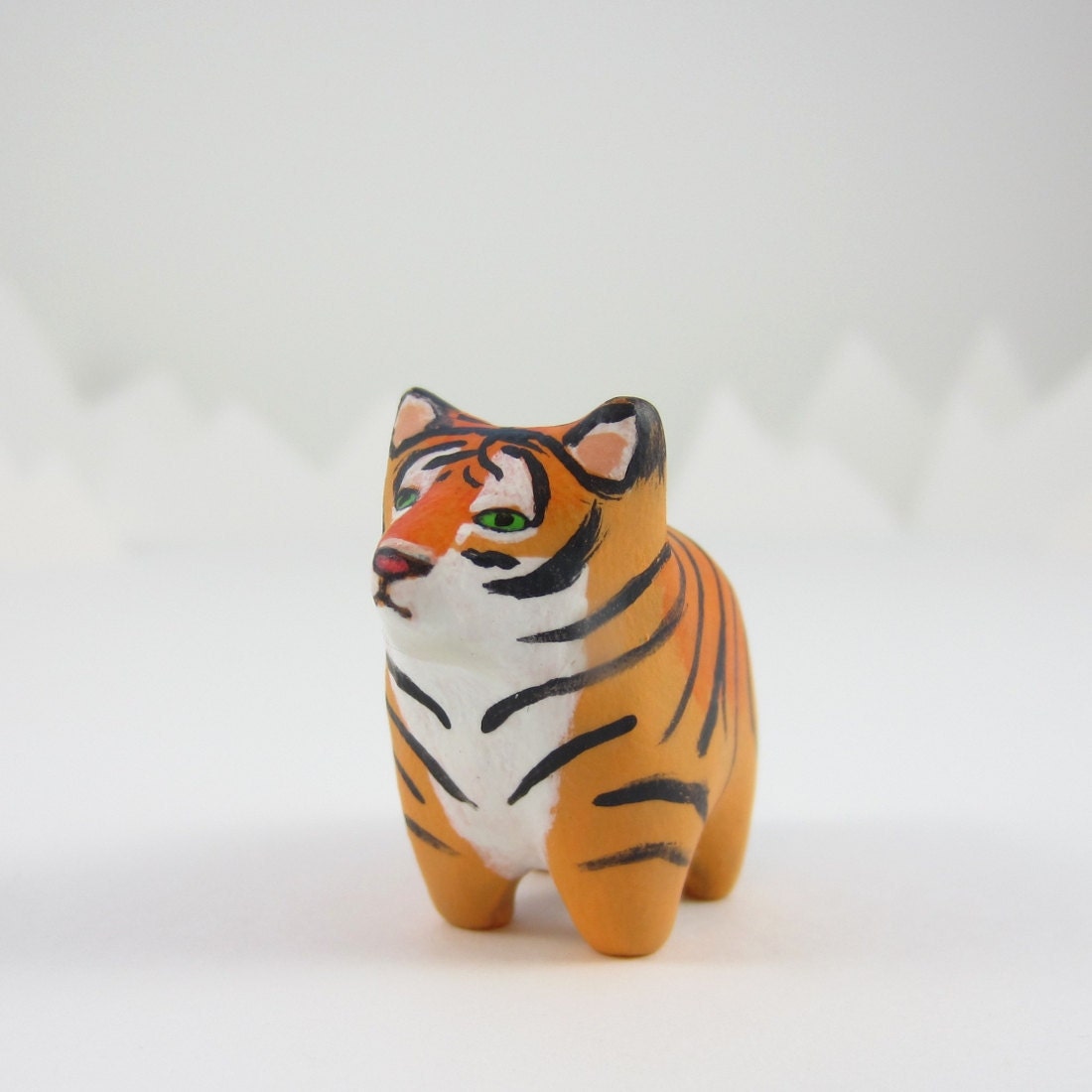 Tiger pocket totem figurine