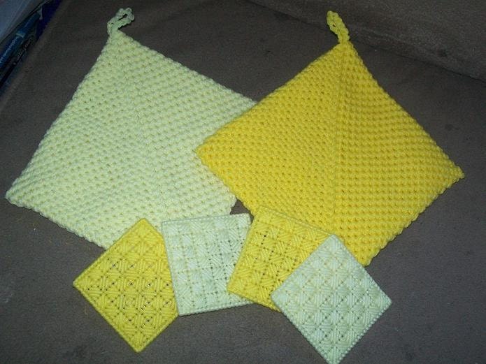 Hot Pad and Coaster Set in Yellows