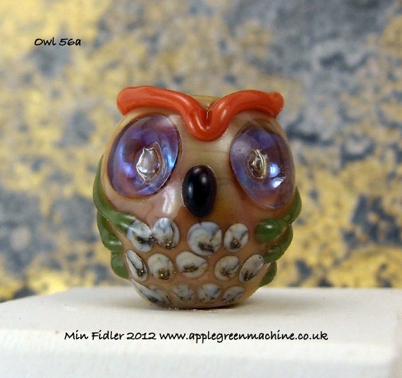 Glass owl bead 56