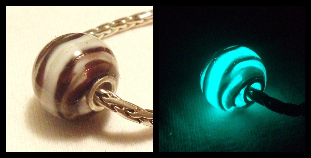 Glow in the Dark Glass "White, Black and Aventurine Filligrana" Lampwork Big Hole Bead, fits Pandora and all European Style Charm Chains
