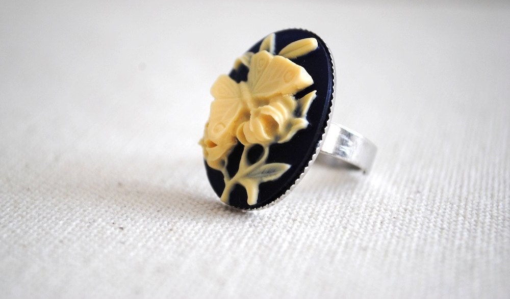 Cameo, Butterfly, Navy, Ivory, Silver Tone, Adjustable. Navy and Ivory Butterfly Cameo Ring