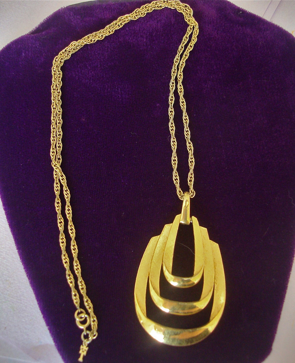 Crown Trifari Modernist Pendant Necklace