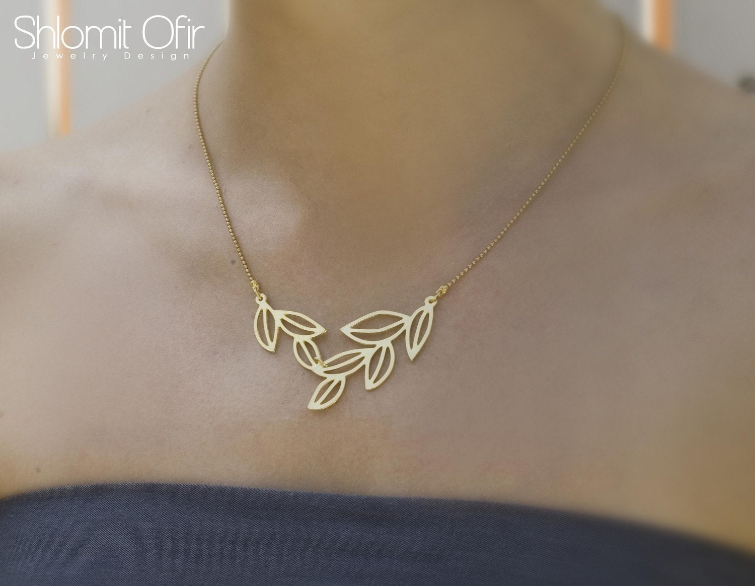 Spring Leaves Quartet Necklace in Matte Gold