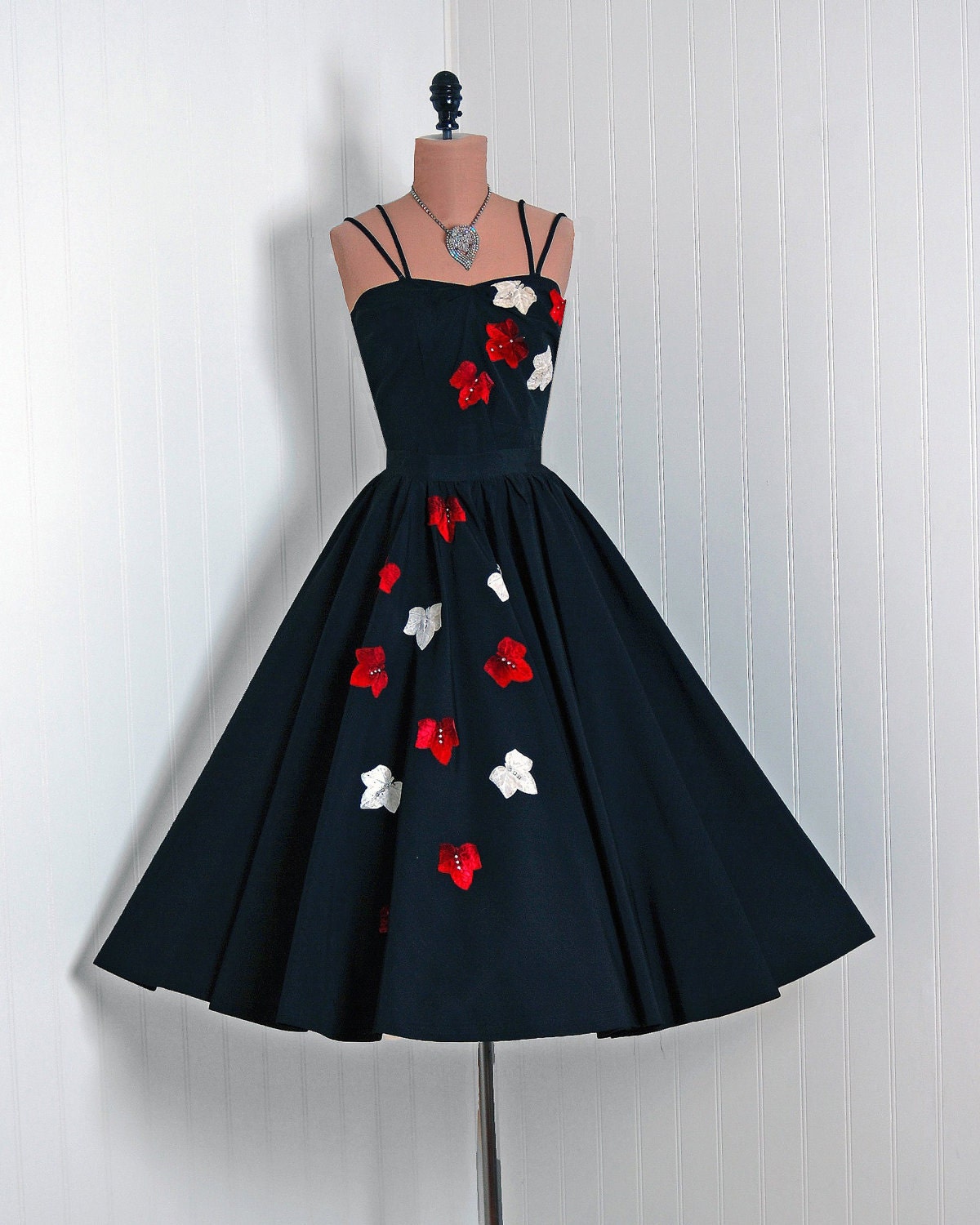 1950's Vintage Falling-Leaves Rhinestone Novelty Silk-Taffeta Couture Low-Cut Plunge Rockabilly Full Circle-Skirt Bombshell Party Dress Set