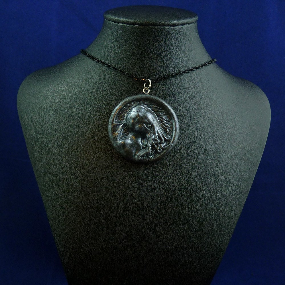 Antique Silver Cthulhu Cameo Necklace with Chain