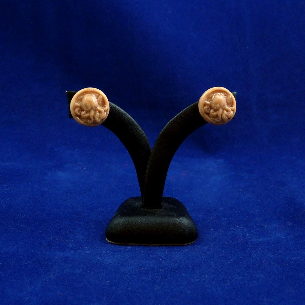 Ivory Cthulhu Cameo Earrings - Polymer Clay Lovecraft Jewelry