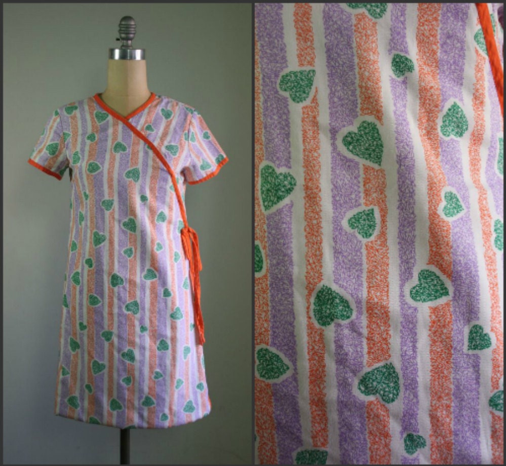 1960s heart print wrap dress / 60s kimono style beach cover up / striped