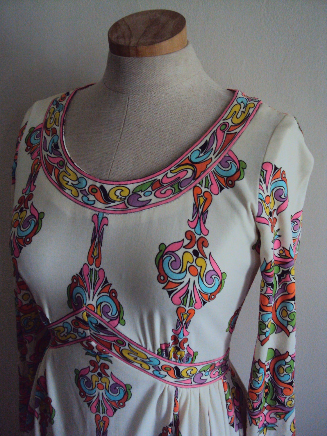 Vintage 70s Psychedelic Signature Designer Maurice Dress