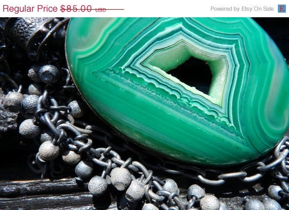 30 OFF SALE green druzy necklace HUGE agate by Beijo by BeijoFlor 30 OFF SALE green druzy necklace HUGE agate by Beijo by BeijoFlor