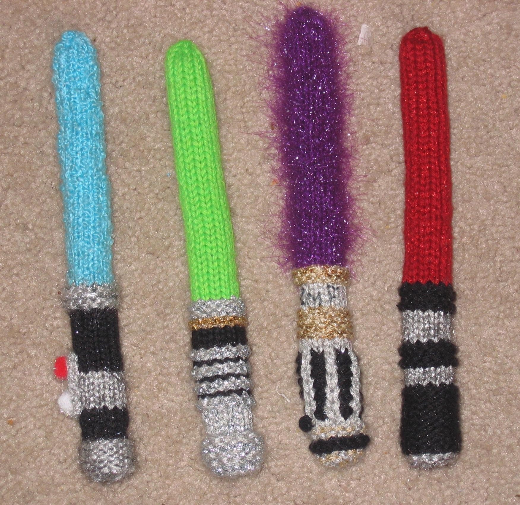 Star Wars 8 inch Knitsabers Pattern PDF