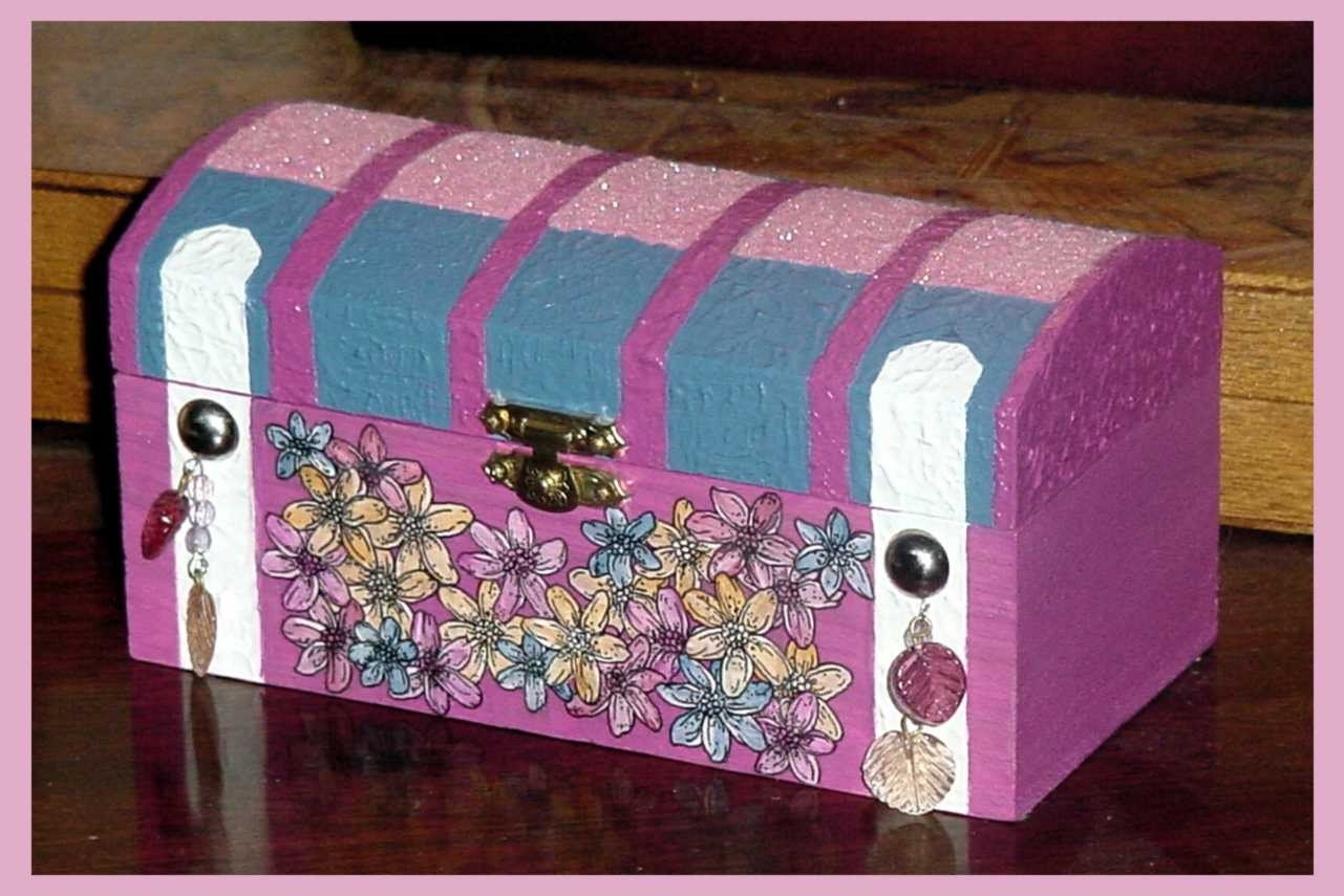 Girl's Miniature Treasure Box