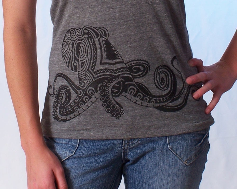 Tattoo Octopus Vneck Tshirt