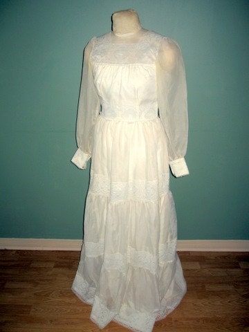 Vintage 60's Hippy hippie Wedding Dress From RubySlipperCampaign