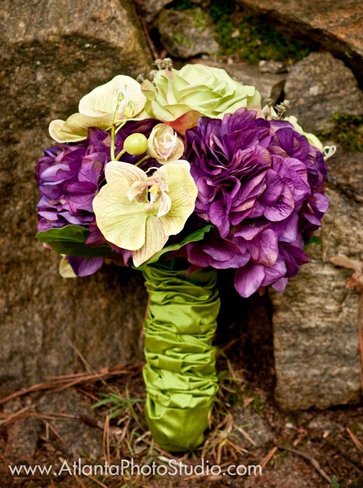 Purple and White Flowers Bouquet Purple and Green Bridal Bouquet of Premium 