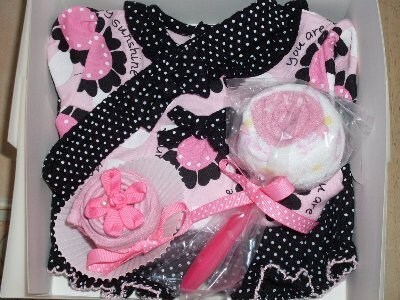 Baby Girl Gifts on Sweet Baby Girl Gift Box Set Wonderful Birthing Or Baby Shower Gift