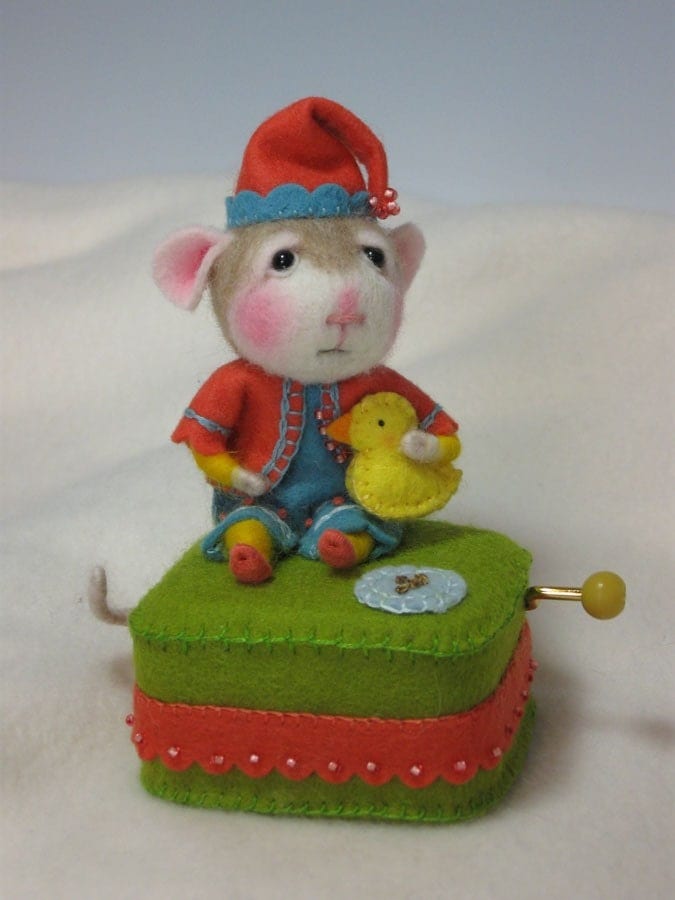 needle felted mouse