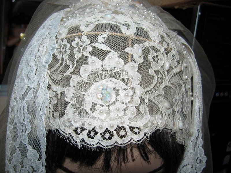 Veil Vintage 1950s Bird Cage Lace Wedding Veil Princess Katherine like 