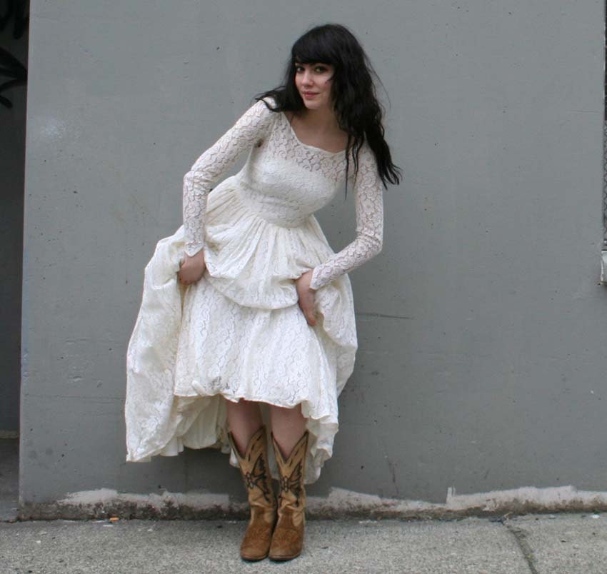 ANTIQUE WHITE Lace 50s Wedding Dress sm From luckyvintageseattle