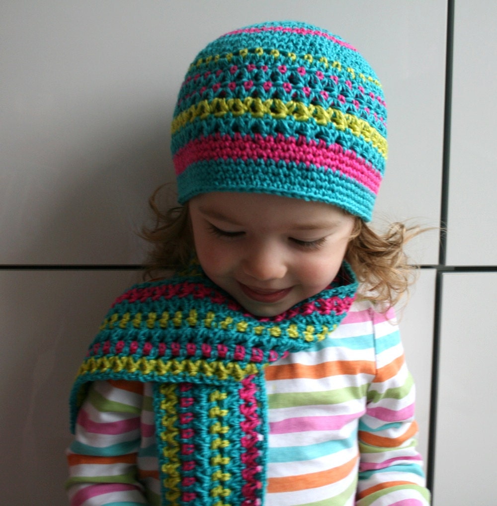 Diagonal Hat and Scarf Knitting Pattern | FaveCrafts.com