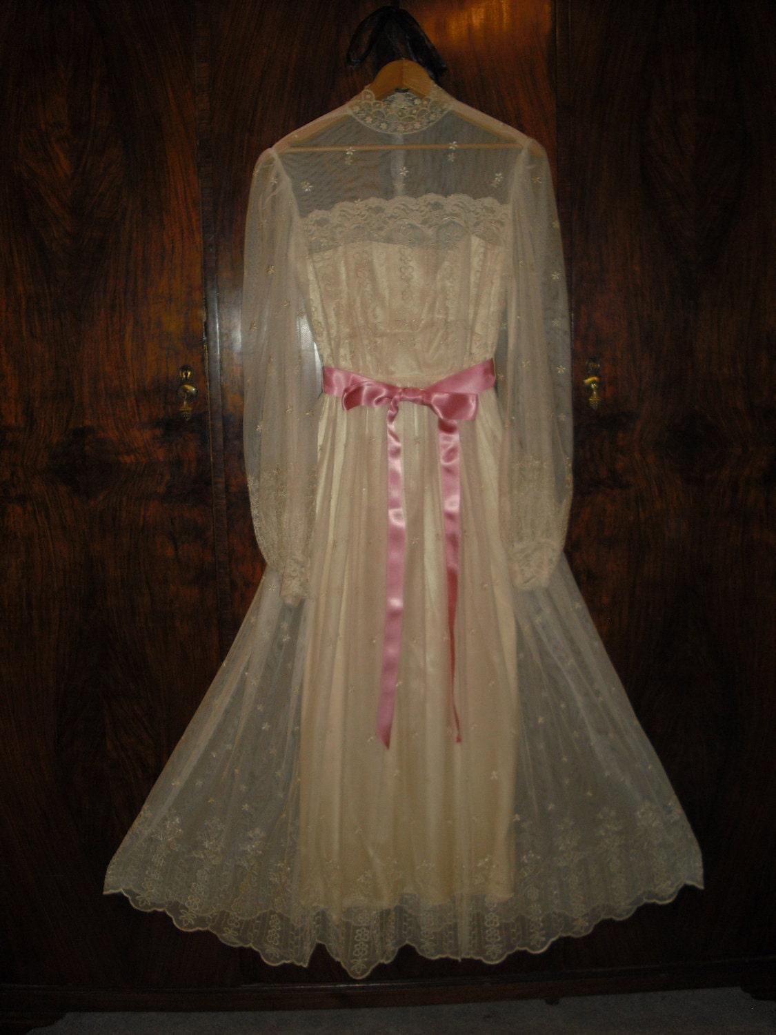 WEDDING Dress GOWN Vintage Ivory LACE couture Stunning